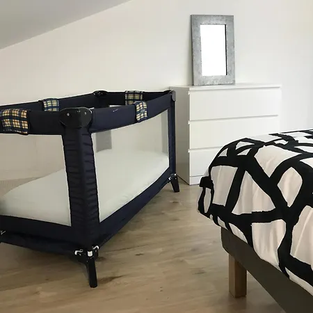 Agreable Et Moderne - Rez De Chaussee - Sur L'eau Lägenhet