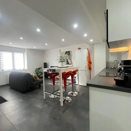 Agreable Et Moderne - Rez De Chaussee - Sur L'eau *