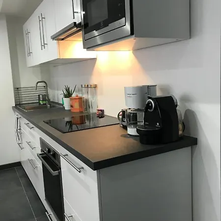 Agreable Et Moderne - Rez De Chaussee - Sur L'eau *